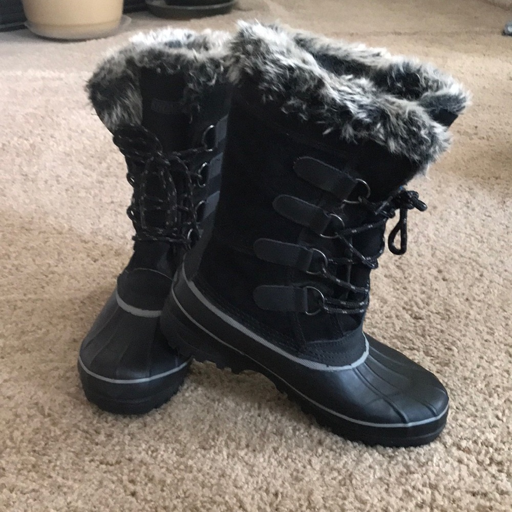 Khombu Winter boots